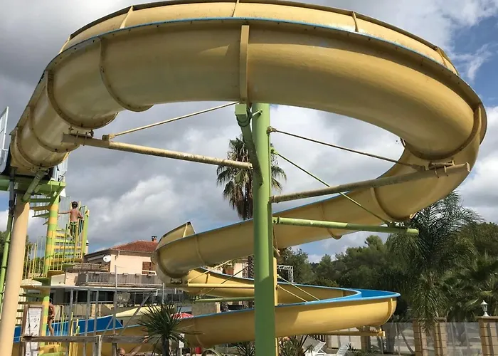 Mobil-home Pmr Avec Terrasse A - Api-1-52-1030 *